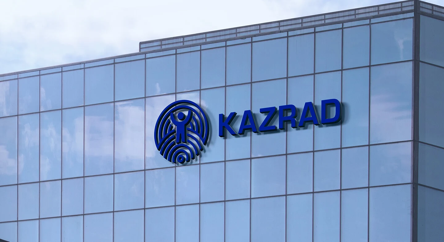 Фасад здания с логотипом KazRad